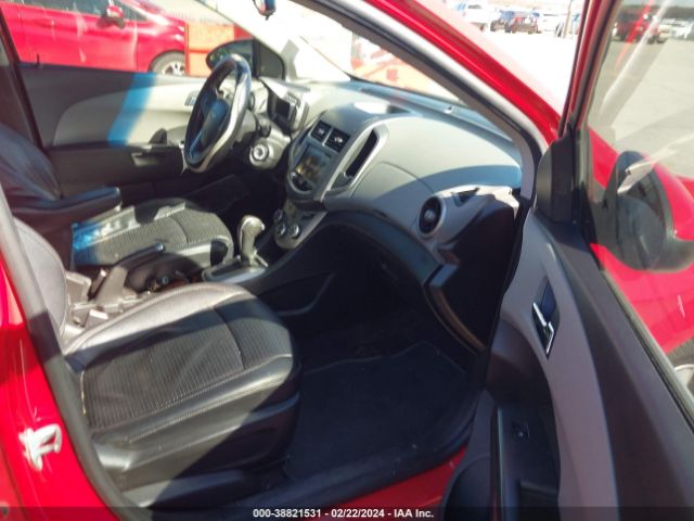 Photo 4 VIN: 1G1JE5SB3D4146076 - CHEVROLET SONIC 