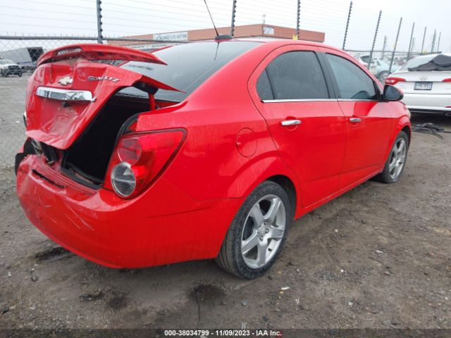 Photo 3 VIN: 1G1JE5SB3F4104638 - CHEVROLET SONIC 