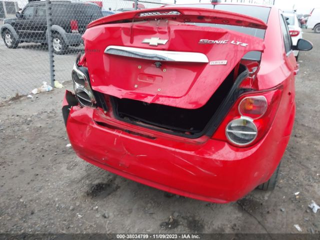 Photo 5 VIN: 1G1JE5SB3F4104638 - CHEVROLET SONIC 