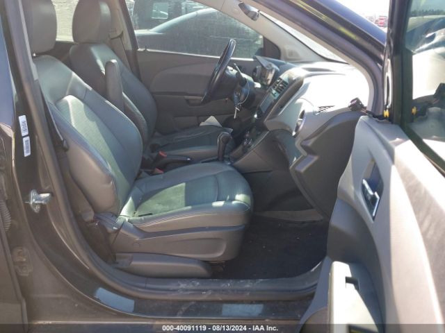 Photo 4 VIN: 1G1JE5SB3F4145383 - CHEVROLET SONIC 