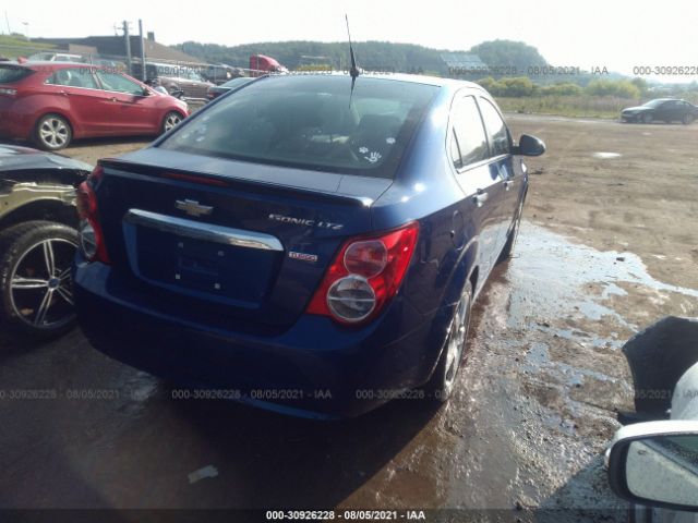 Photo 3 VIN: 1G1JE5SB4E4176365 - CHEVROLET SONIC 