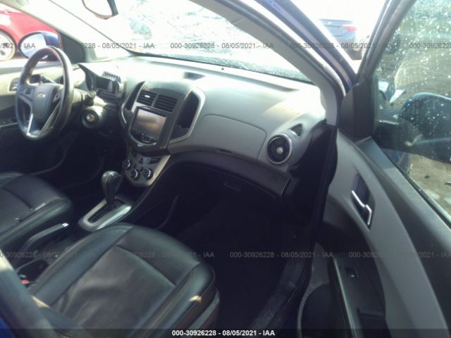 Photo 4 VIN: 1G1JE5SB4E4176365 - CHEVROLET SONIC 