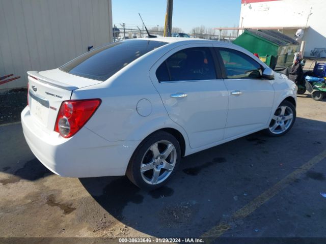 Photo 3 VIN: 1G1JE5SB4E4190640 - CHEVROLET SONIC 