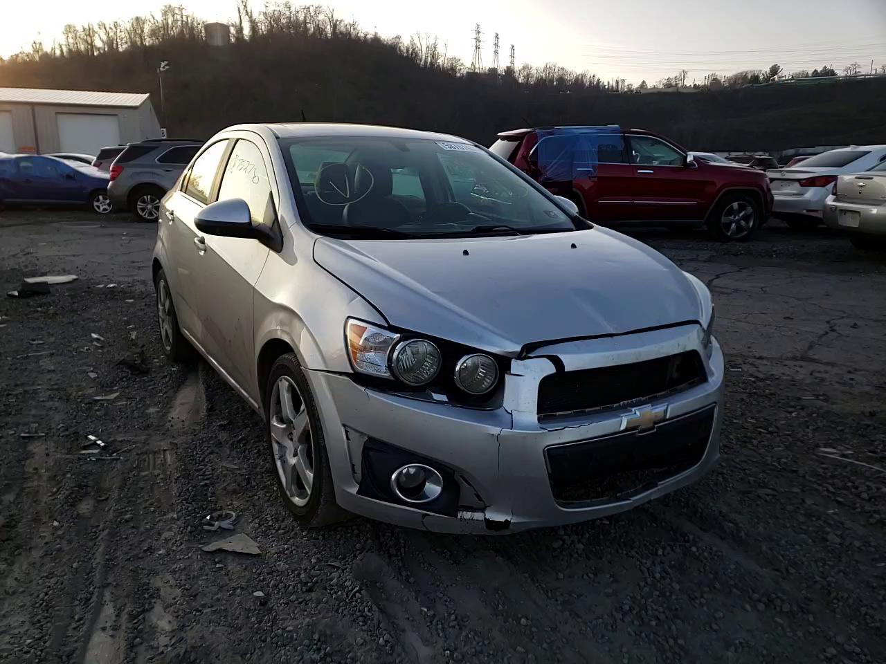 Photo 10 VIN: 1G1JE5SB4E4201684 - CHEVROLET SONIC LTZ 