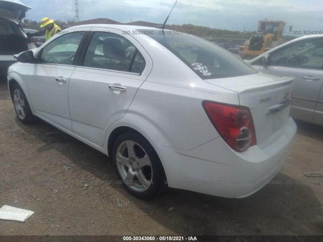 Photo 2 VIN: 1G1JE5SB4E4215665 - CHEVROLET SONIC 