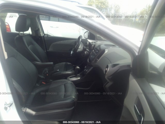 Photo 4 VIN: 1G1JE5SB4E4215665 - CHEVROLET SONIC 