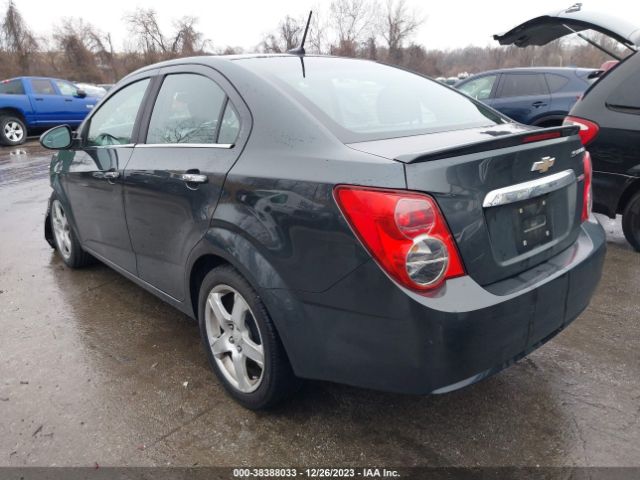 Photo 2 VIN: 1G1JE5SB4E4228321 - CHEVROLET SONIC 