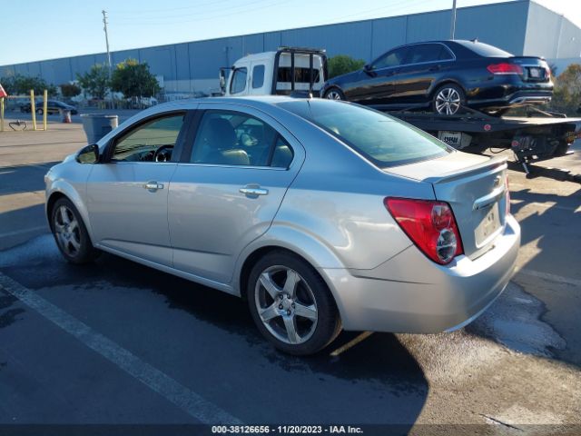 Photo 2 VIN: 1G1JE5SB4G4141179 - CHEVROLET SONIC 