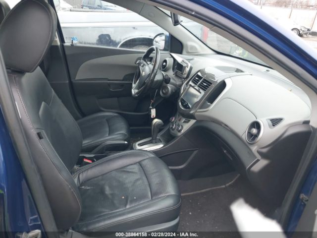 Photo 4 VIN: 1G1JE5SB5E4176536 - CHEVROLET SONIC 