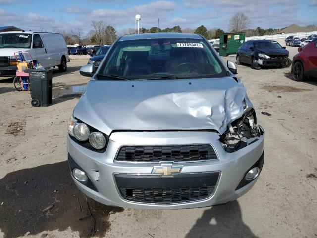 Photo 4 VIN: 1G1JE5SB5F4109131 - CHEVROLET SONIC LTZ 