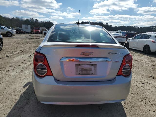 Photo 5 VIN: 1G1JE5SB5F4109131 - CHEVROLET SONIC LTZ 