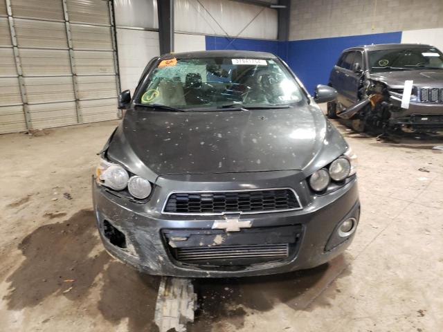 Photo 4 VIN: 1G1JE5SB5F4205292 - CHEVROLET SONIC 