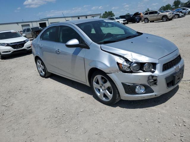 Photo 3 VIN: 1G1JE5SB5G4140901 - CHEVROLET SONIC 