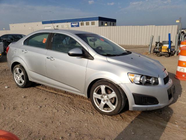 Photo 3 VIN: 1G1JE5SB6F4203180 - CHEVROLET SONIC LTZ 