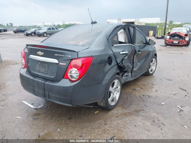 Photo 3 VIN: 1G1JE5SB6G4136761 - CHEVROLET SONIC 