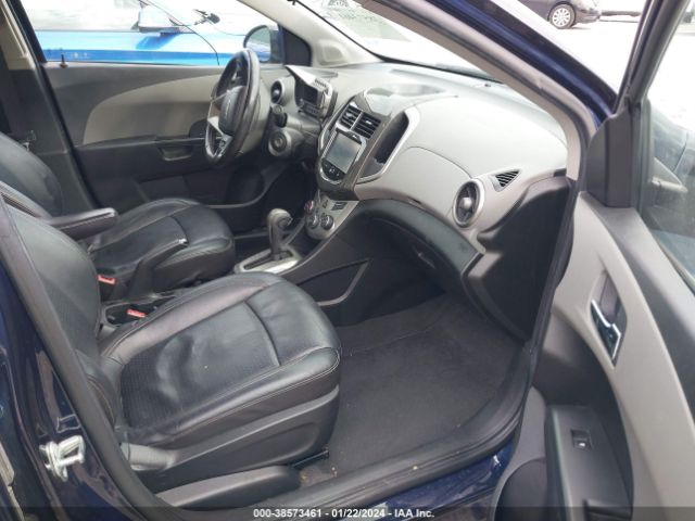 Photo 4 VIN: 1G1JE5SB6G4145170 - CHEVROLET SONIC 