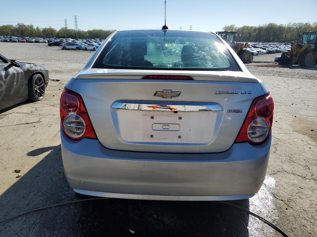 Photo 5 VIN: 1G1JE5SB7G4160406 - CHEVROLET SONIC 