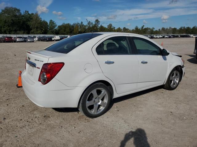 Photo 2 VIN: 1G1JE5SB8F4194689 - CHEVROLET SONIC 