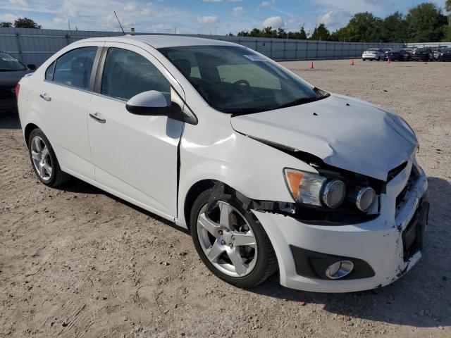 Photo 3 VIN: 1G1JE5SB8F4194689 - CHEVROLET SONIC 