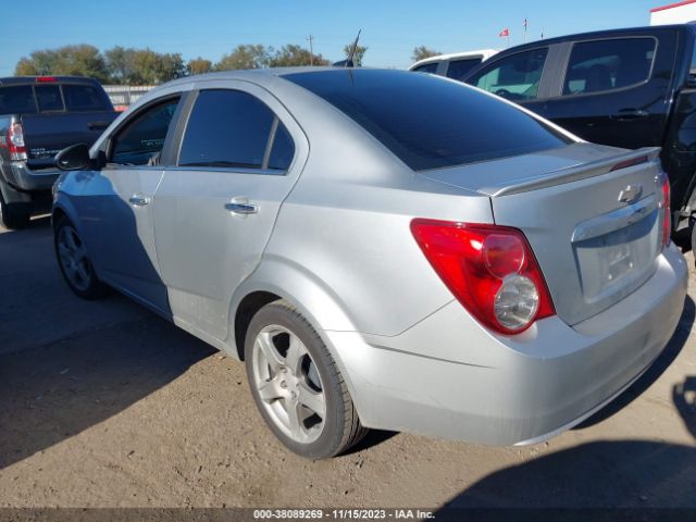 Photo 2 VIN: 1G1JE5SB9E4203110 - CHEVROLET SONIC 