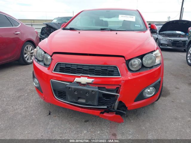 Photo 5 VIN: 1G1JE5SB9F4111108 - CHEVROLET SONIC 