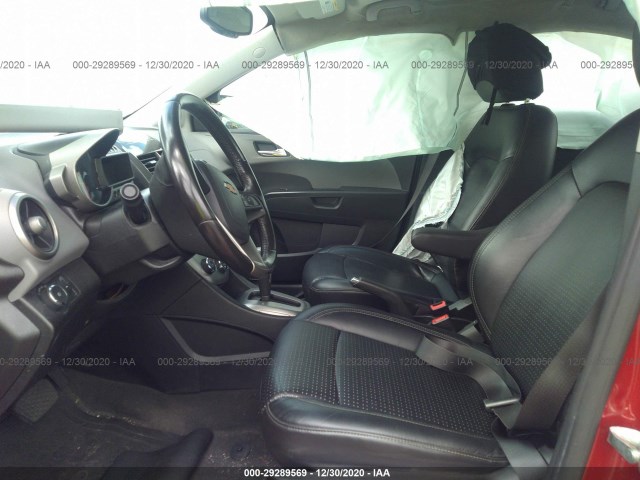 Photo 4 VIN: 1G1JE5SB9F4149180 - CHEVROLET SONIC 