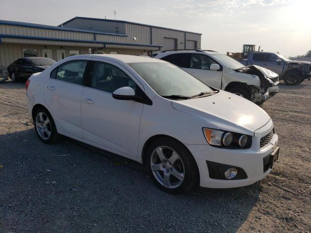 Photo 3 VIN: 1G1JE5SB9F4190957 - CHEVROLET SONIC LTZ 