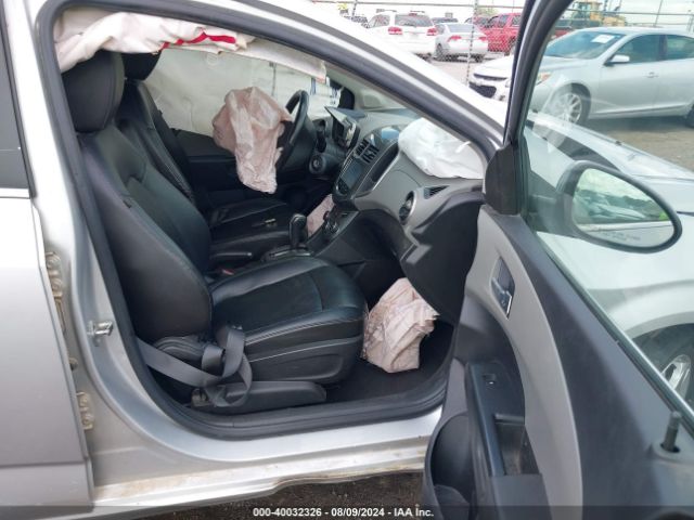 Photo 4 VIN: 1G1JE5SB9F4204789 - CHEVROLET SONIC 