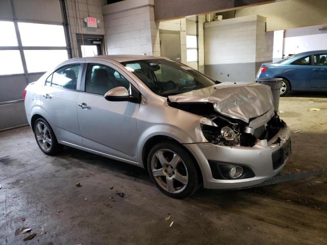 Photo 3 VIN: 1G1JE5SBXF4111067 - CHEVROLET SONIC LTZ 