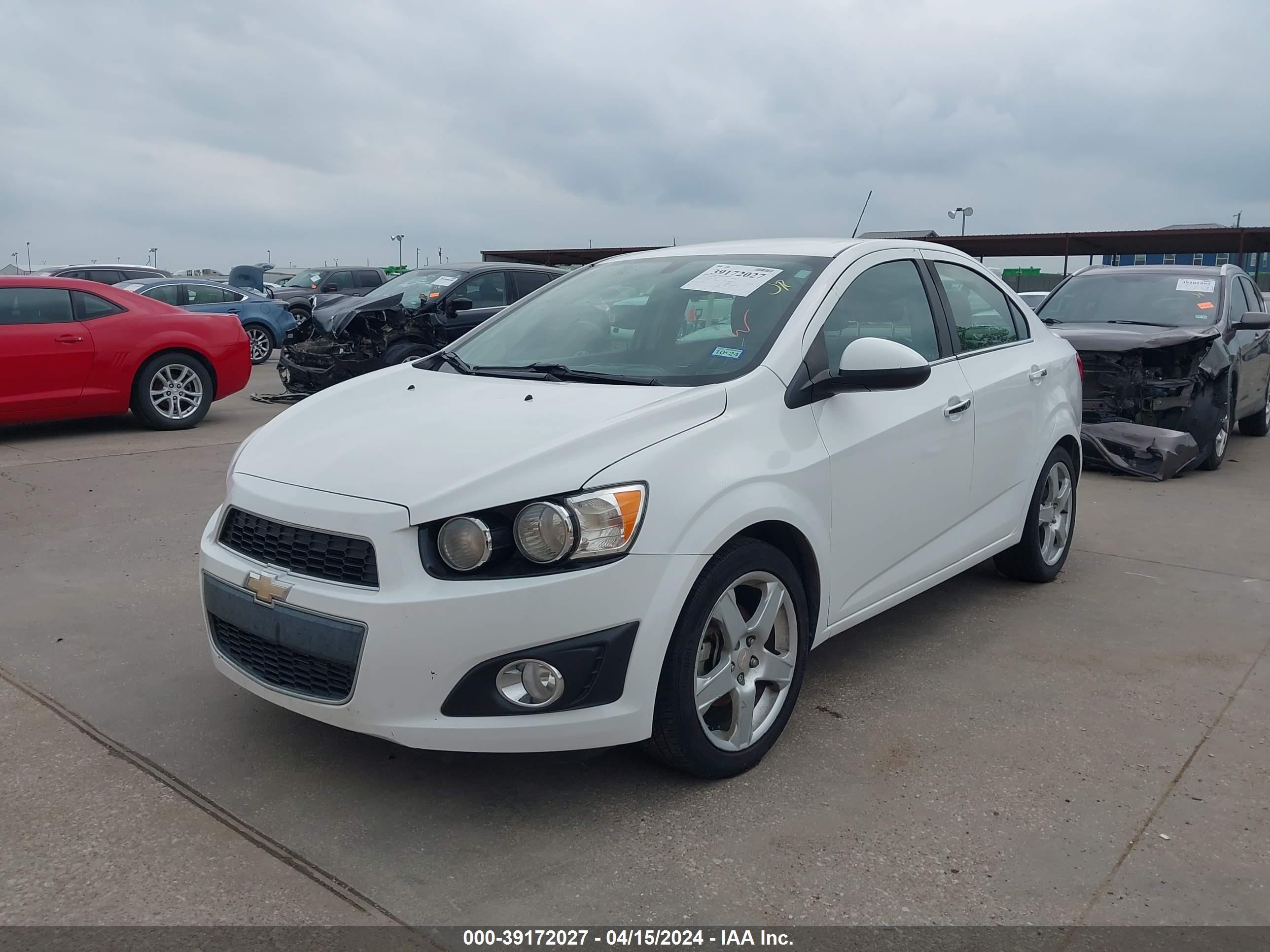 Photo 1 VIN: 1G1JE5SBXG4137184 - CHEVROLET SONIC 