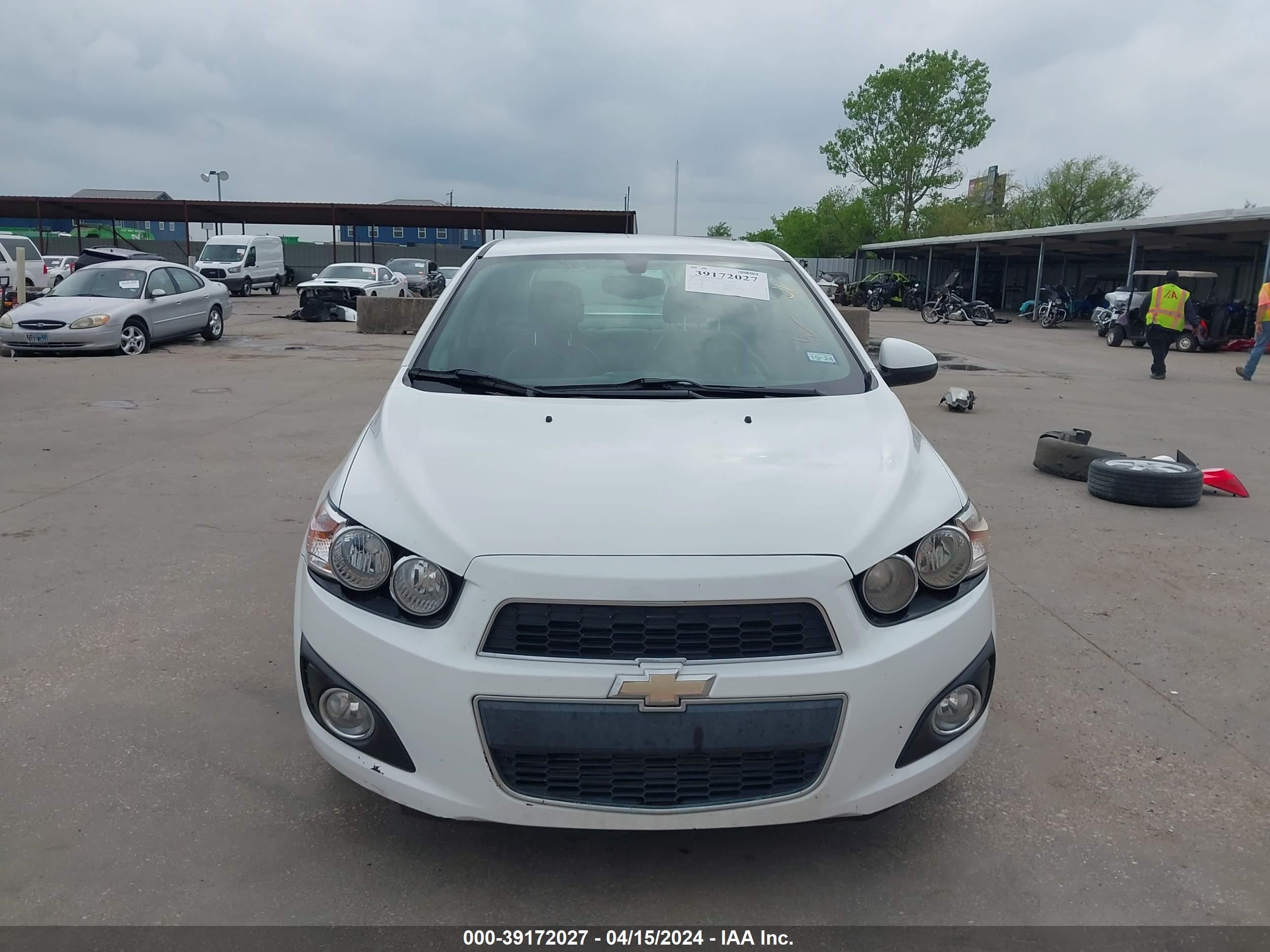 Photo 11 VIN: 1G1JE5SBXG4137184 - CHEVROLET SONIC 