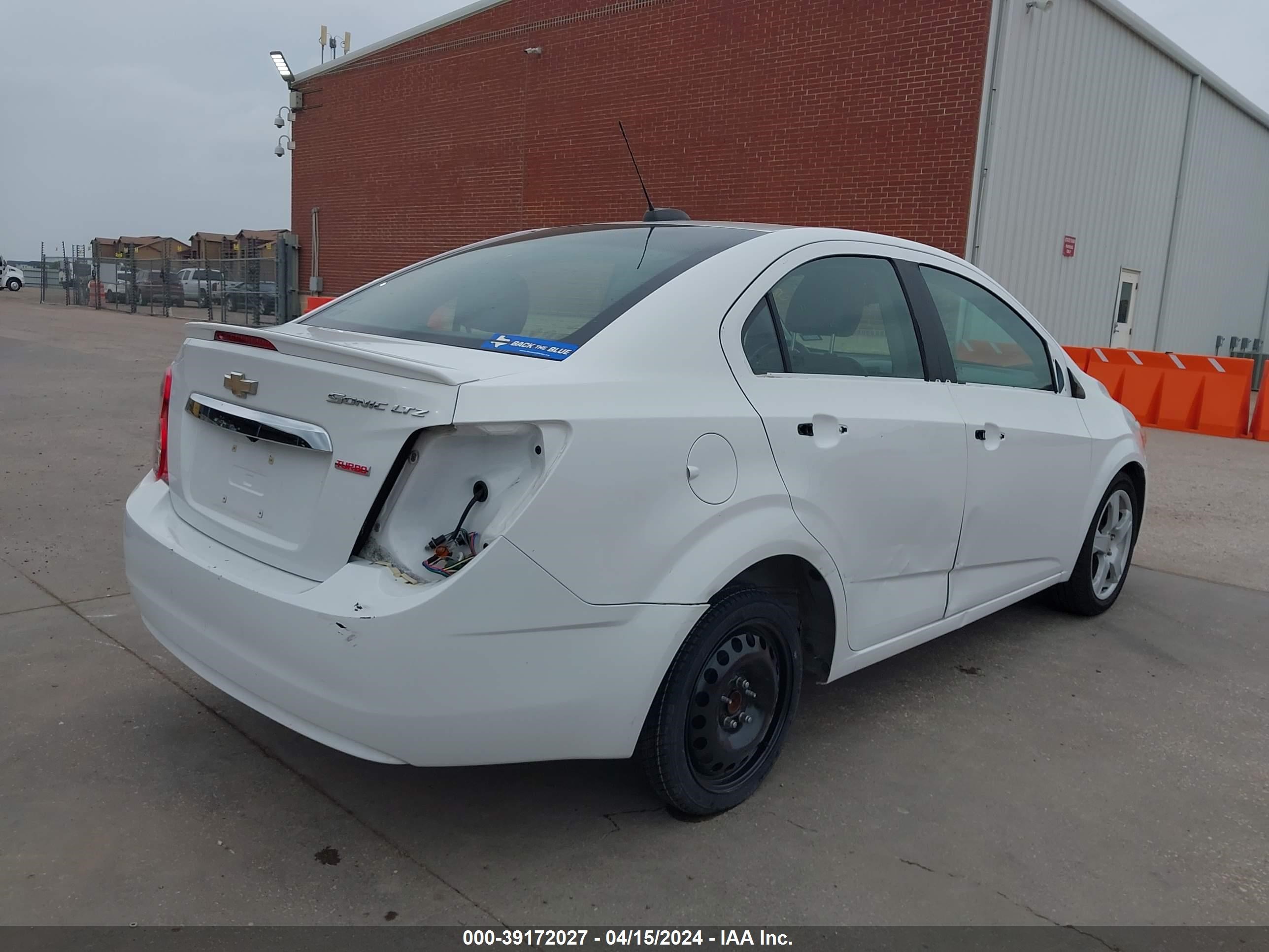 Photo 5 VIN: 1G1JE5SBXG4137184 - CHEVROLET SONIC 