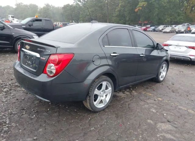 Photo 3 VIN: 1G1JE5SBXG4139467 - CHEVROLET SONIC 