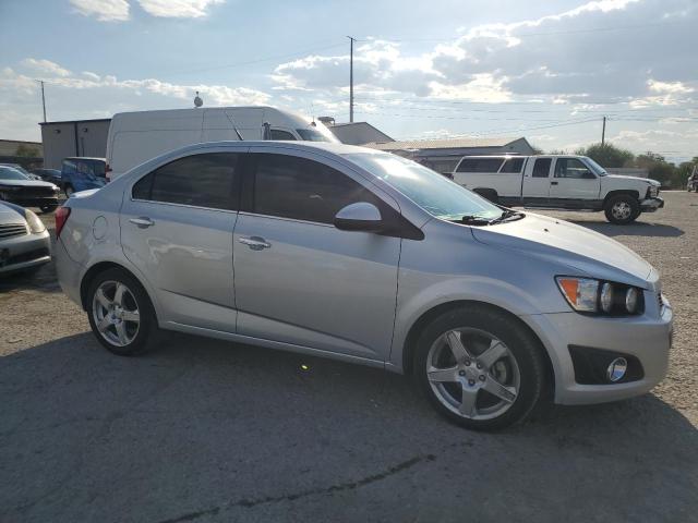 Photo 3 VIN: 1G1JE5SG0E4127983 - CHEVROLET SONIC LTZ 