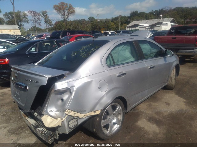 Photo 3 VIN: 1G1JE5SG4D4107234 - CHEVROLET SONIC 