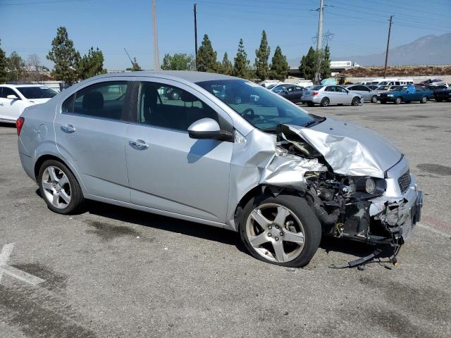 Photo 3 VIN: 1G1JE5SG5E4126134 - CHEVROLET SONIC 