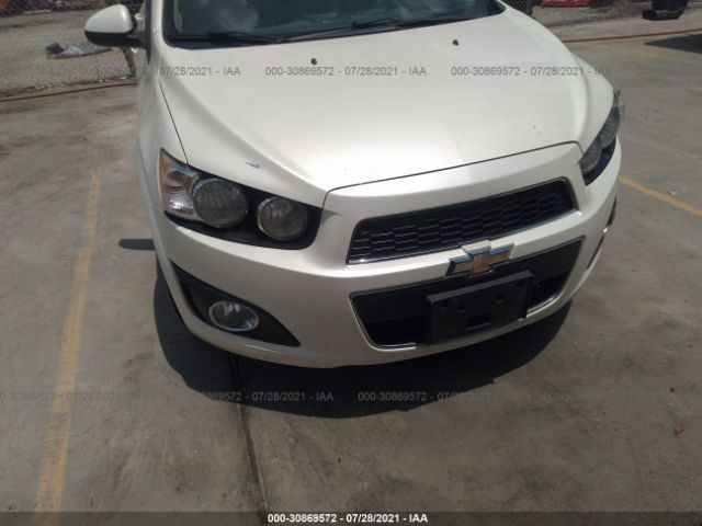 Photo 5 VIN: 1G1JE5SH0E4135428 - CHEVROLET SONIC 