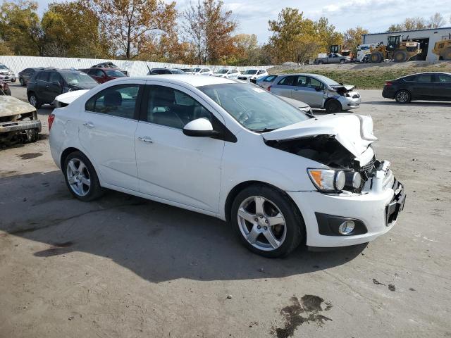 Photo 3 VIN: 1G1JE5SH1D4127028 - CHEVROLET SONIC LTZ 