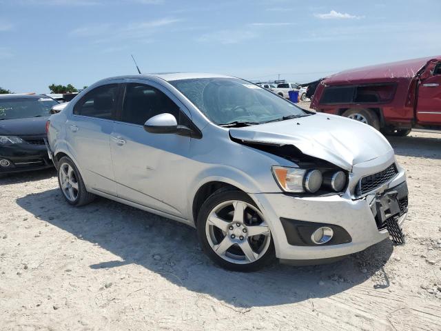 Photo 3 VIN: 1G1JE5SH1E4133400 - CHEVROLET SONIC LTZ 