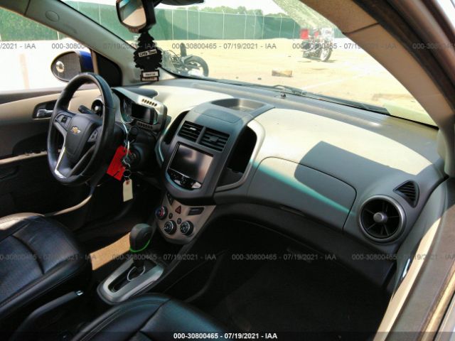 Photo 4 VIN: 1G1JE5SH4D4126164 - CHEVROLET SONIC 