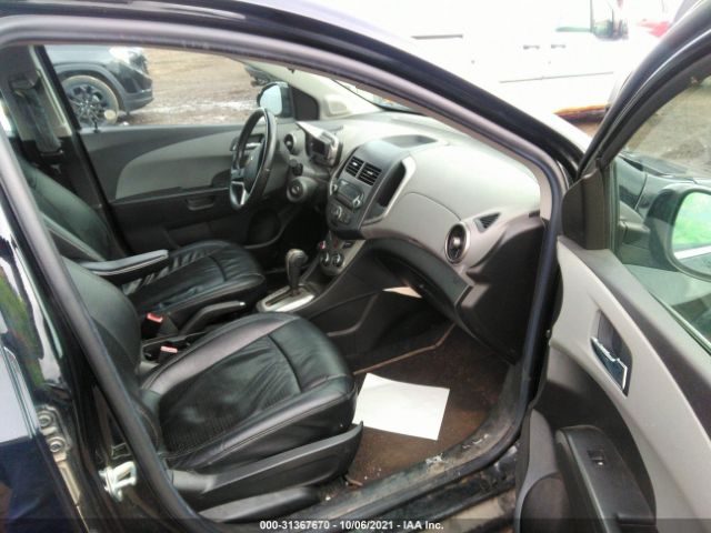 Photo 4 VIN: 1G1JE5SH5C4124289 - CHEVROLET SONIC 