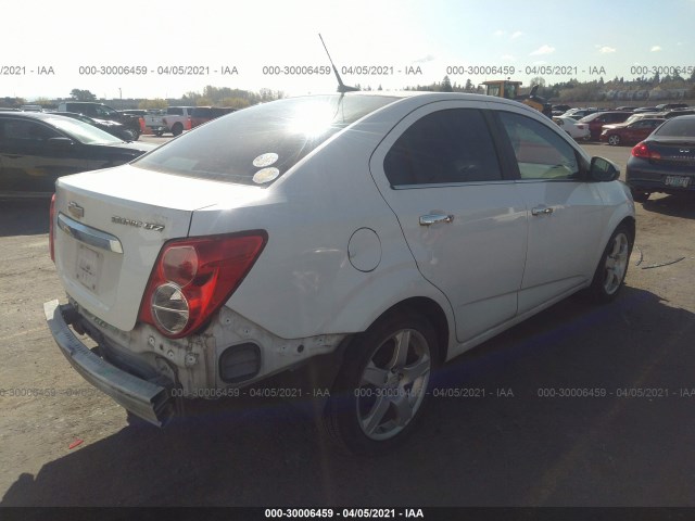 Photo 3 VIN: 1G1JE5SH9C4126157 - CHEVROLET SONIC 