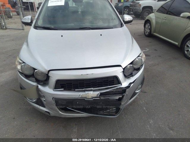 Photo 5 VIN: 1G1JE5SHXD4174087 - CHEVROLET SONIC 