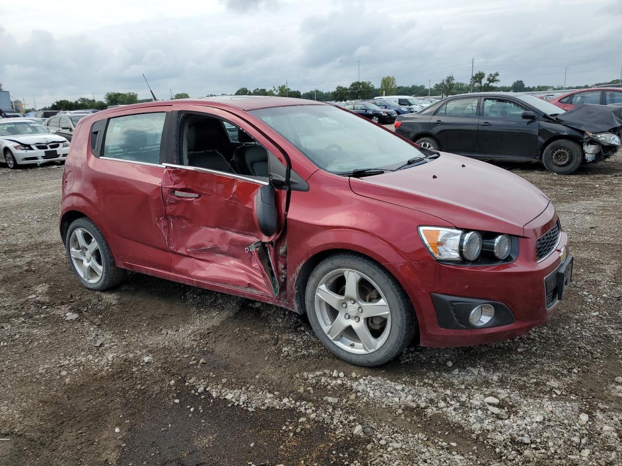 Photo 3 VIN: 1G1JE6SB0D4165674 - CHEVROLET SONIC 