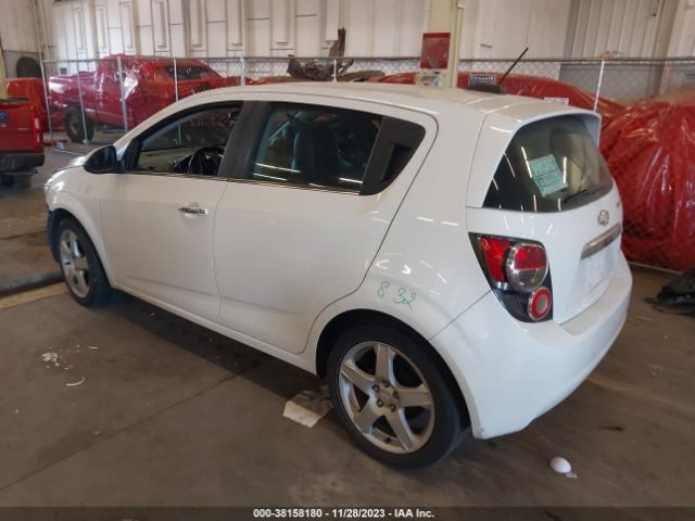 Photo 2 VIN: 1G1JE6SB0F4147369 - CHEVROLET SONIC 