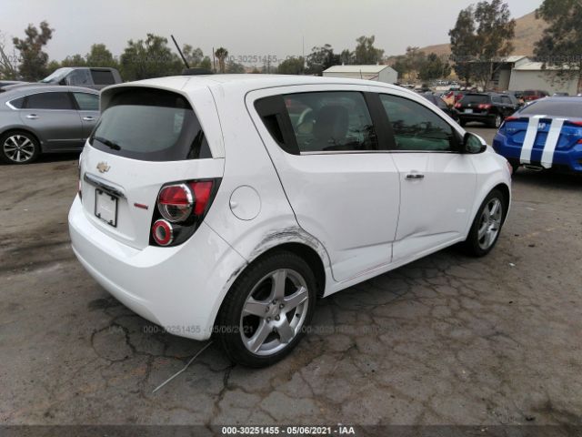 Photo 3 VIN: 1G1JE6SB0F4200734 - CHEVROLET SONIC 