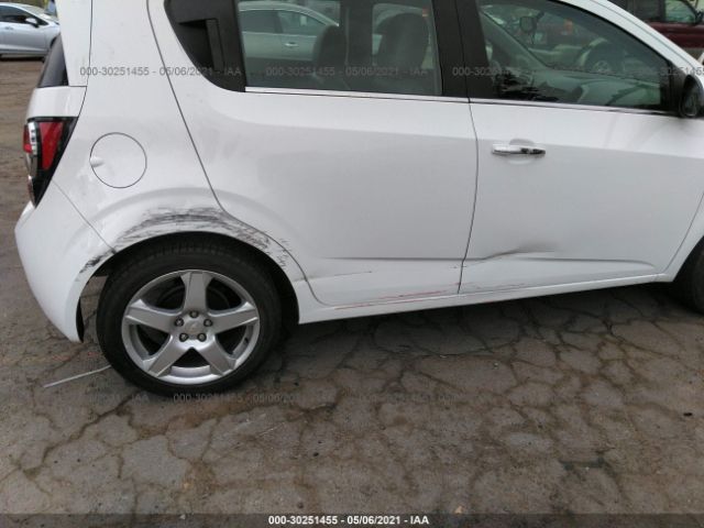 Photo 5 VIN: 1G1JE6SB0F4200734 - CHEVROLET SONIC 