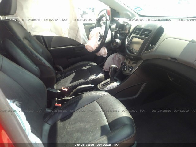 Photo 4 VIN: 1G1JE6SB0G4142187 - CHEVROLET SONIC 