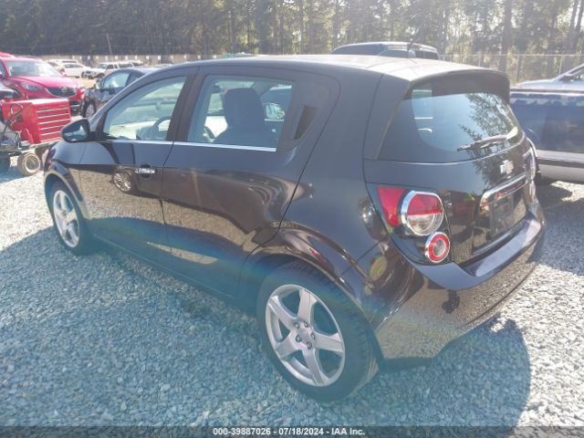 Photo 2 VIN: 1G1JE6SB1F4148417 - CHEVROLET SONIC 