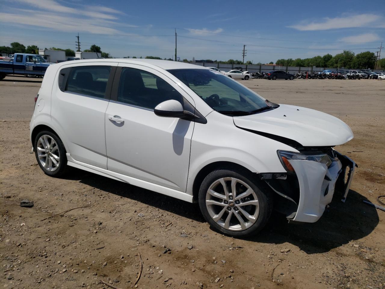 Photo 3 VIN: 1G1JE6SB1H4169190 - CHEVROLET SONIC 